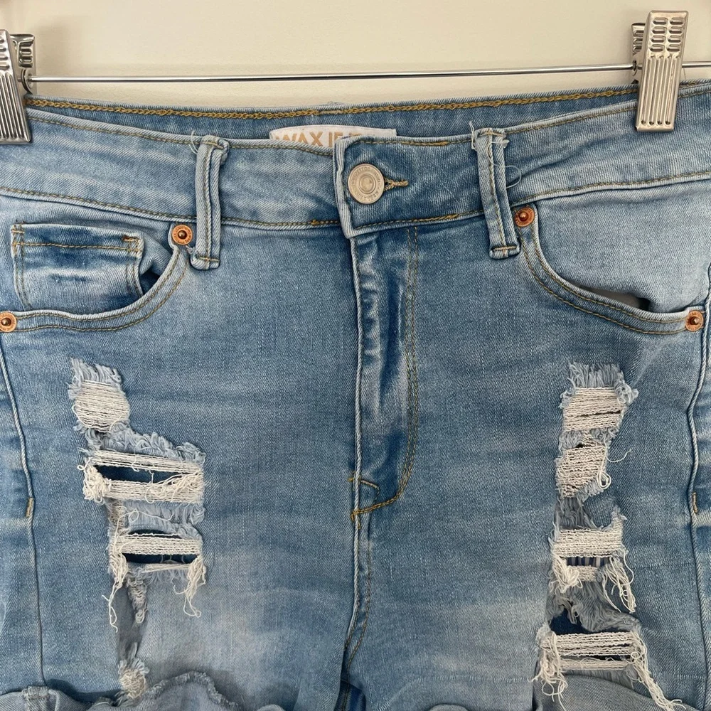 WAX Jeans Collection Cuffed Shorts Distressed Denim Size M 26 x 3 - Picture 3 of 4
